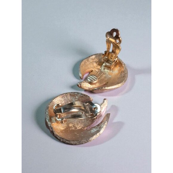 Vintage Pink Enamel Leaf Brooch & Clip-On Earrings Set Mid-Century Gold Tone Dem - Picture 5 of 5